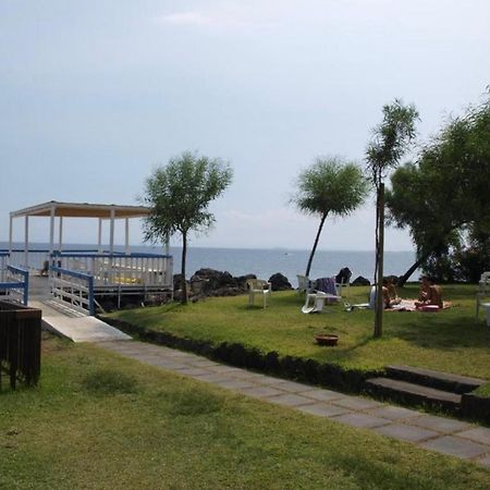 Venusilia Apartment - Free Parking Aci Castello Exterior foto