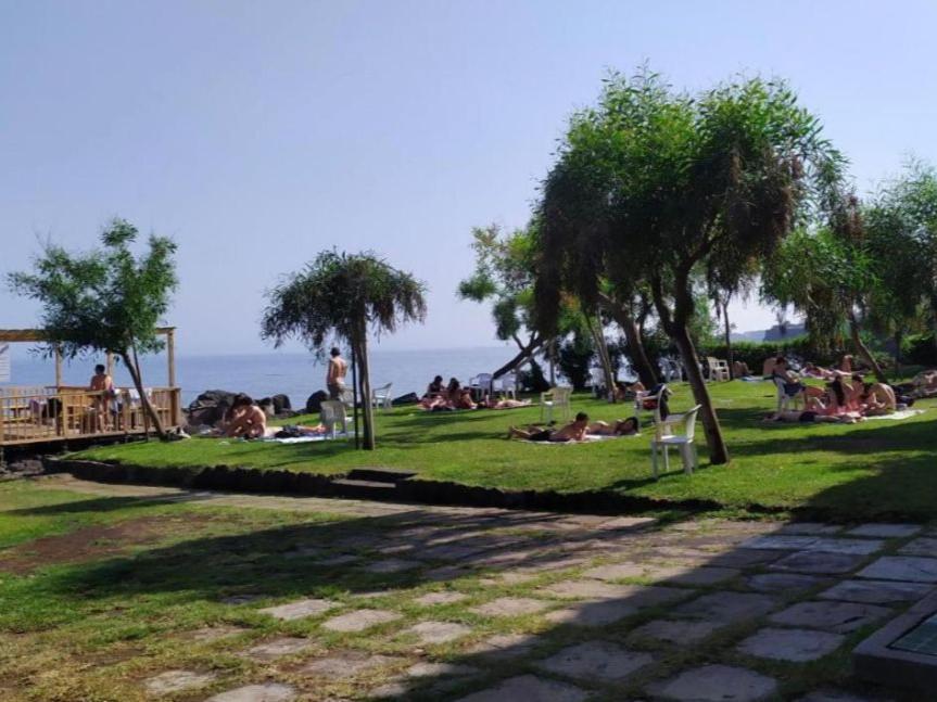 Venusilia Apartment - Free Parking Aci Castello Exterior foto